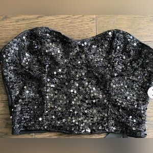 Women's Black Crop-top size S.   <<<<90>>>>